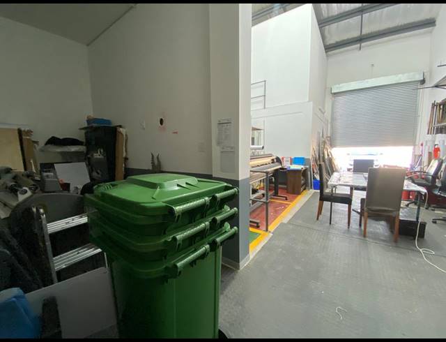 147M² WAREHOUSE FOR SALE IN BARBEQUE DOWNS
